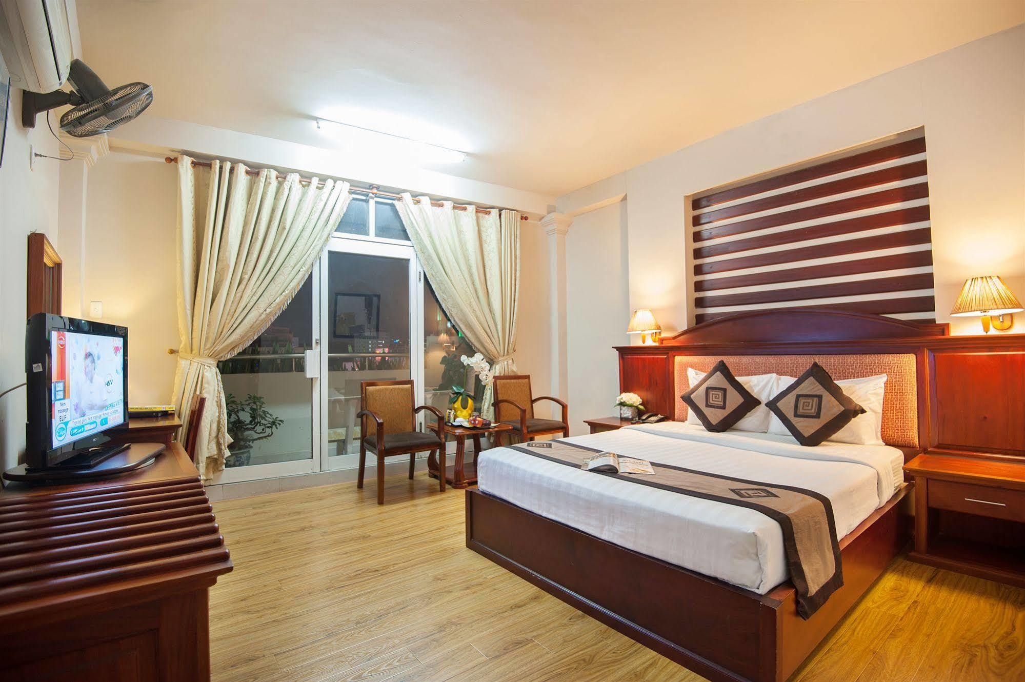 Park View Luxury Hotel Ho Chi Minh City Exterior photo